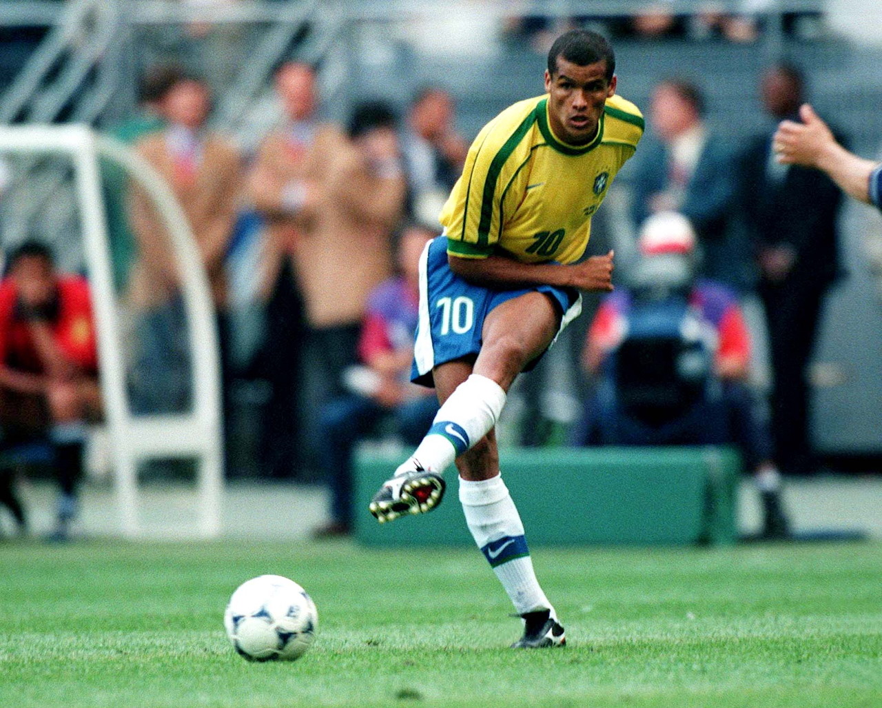 不仅是一项 不仅是一项